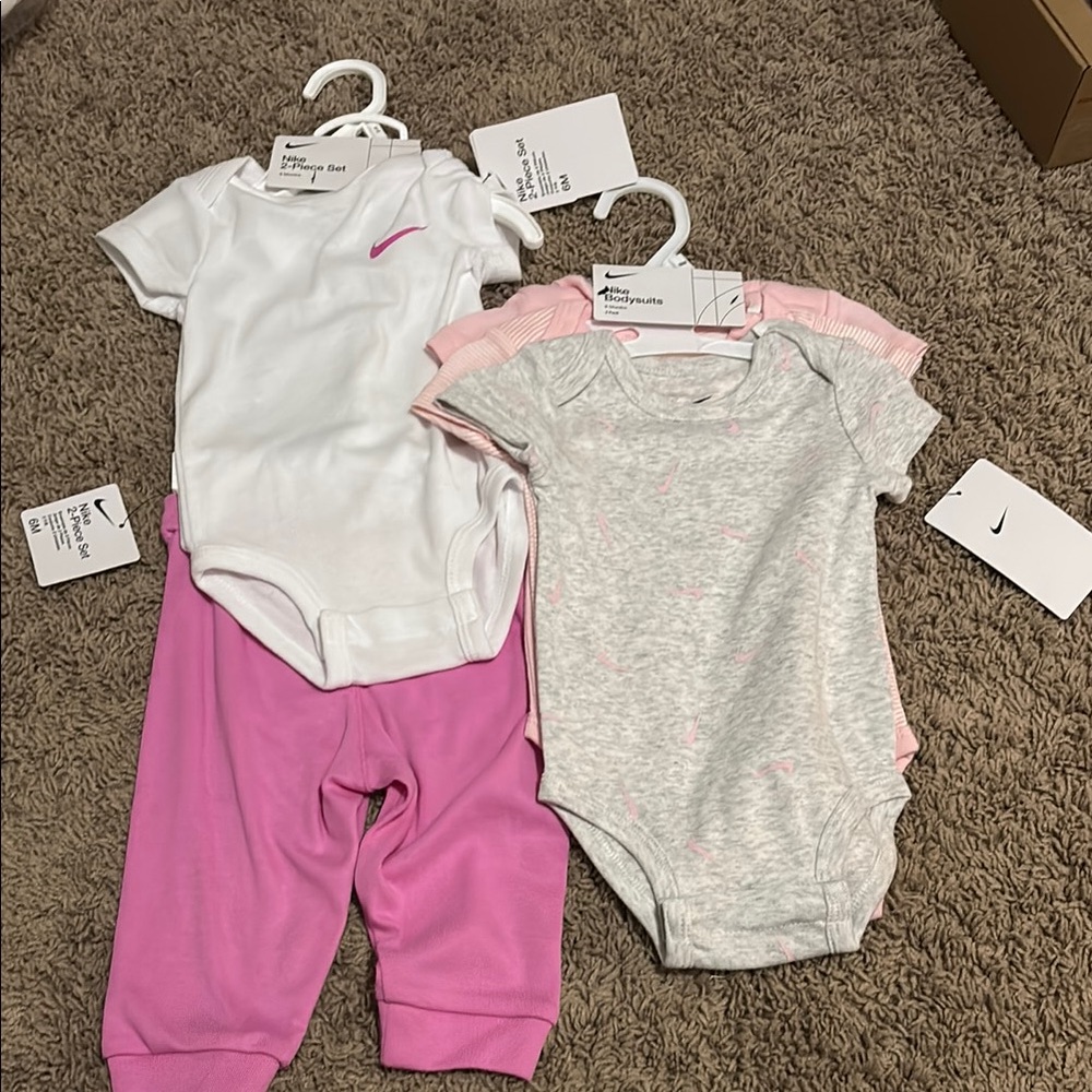 Nike Infant Bodysuit and Pants Trio - White, Pink, Gray
